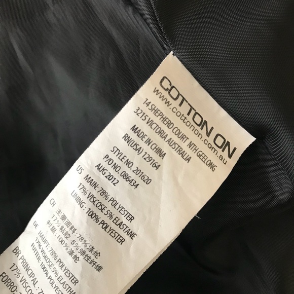 cotton on one button dark floral blazer - Picture 5 of 5